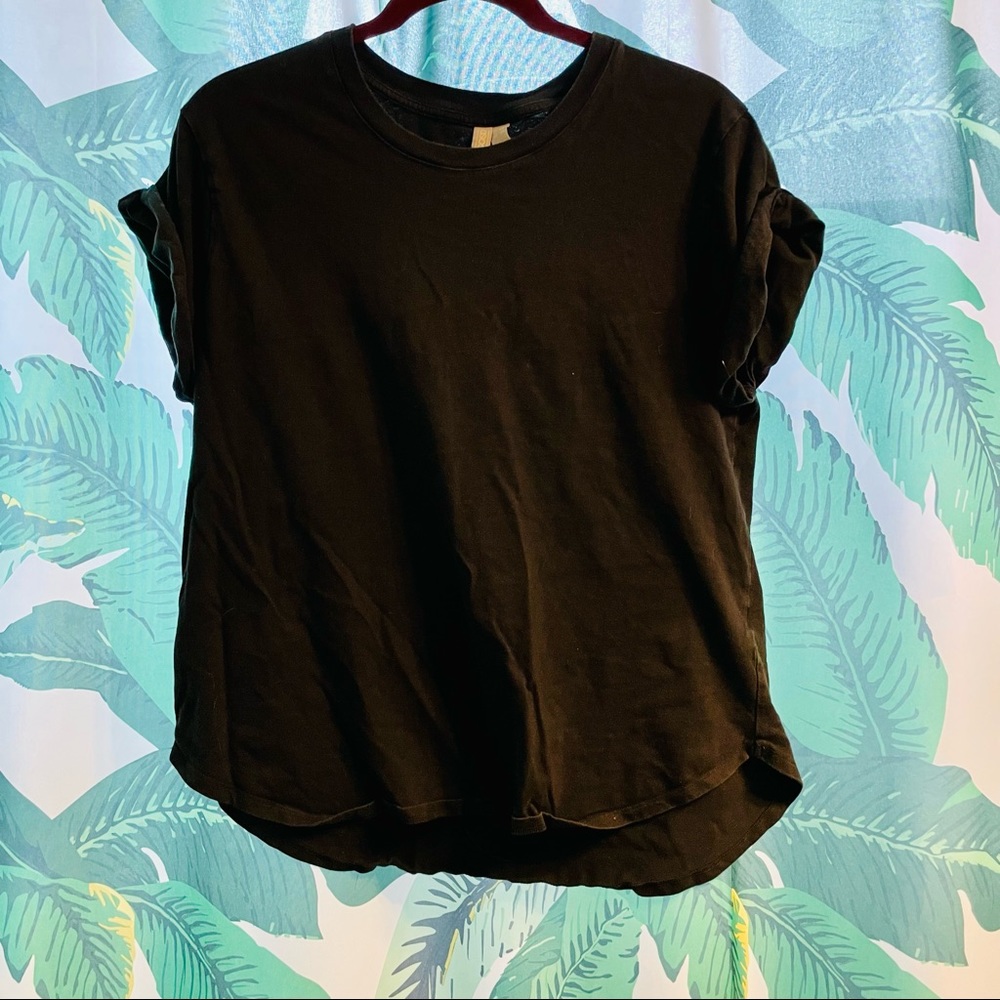 Black Tee w/ Roll Sleeve and Curved Hem